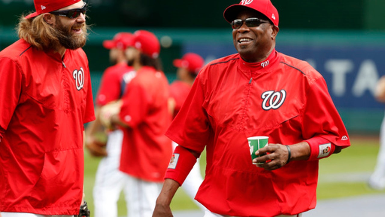 Members of '08 World Series-winning Phillies reunite in NLDS